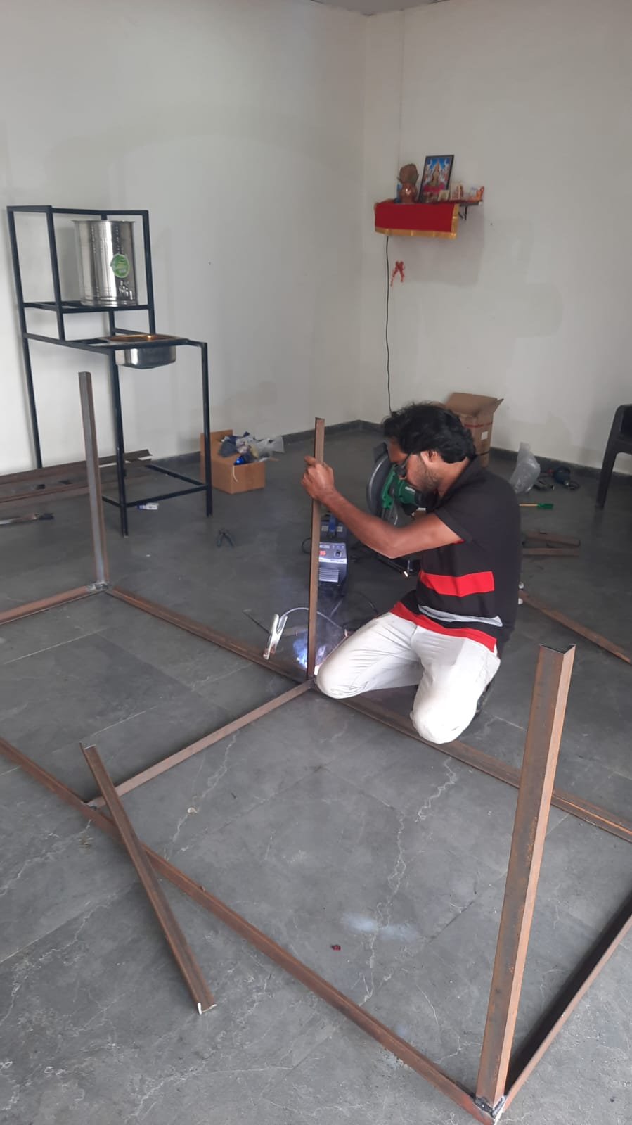 Custom stainless steel stand fabrication